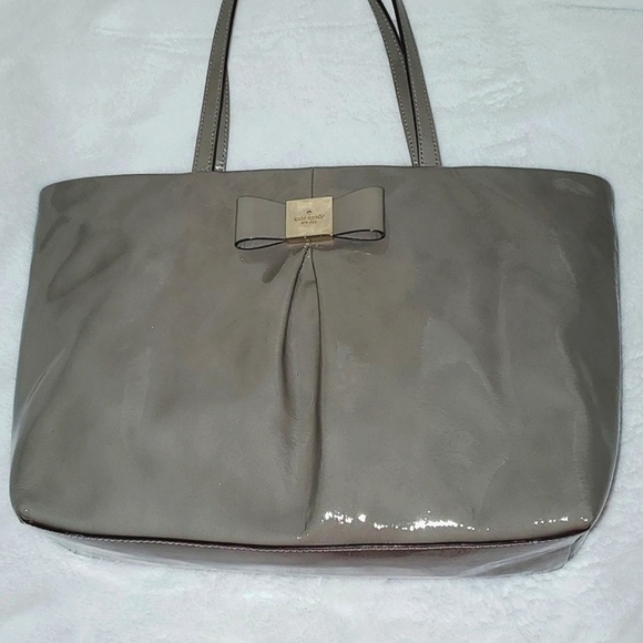 Kate Spade Veranda Place Patent Small Evie Tote - Picture 2 of 16